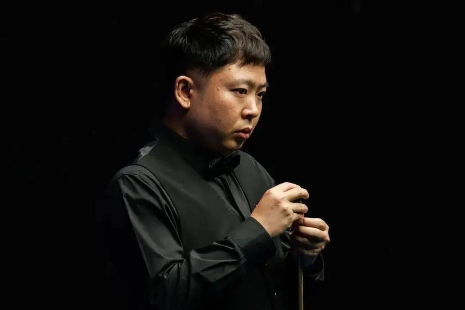 繁的背景下 繁的背景下