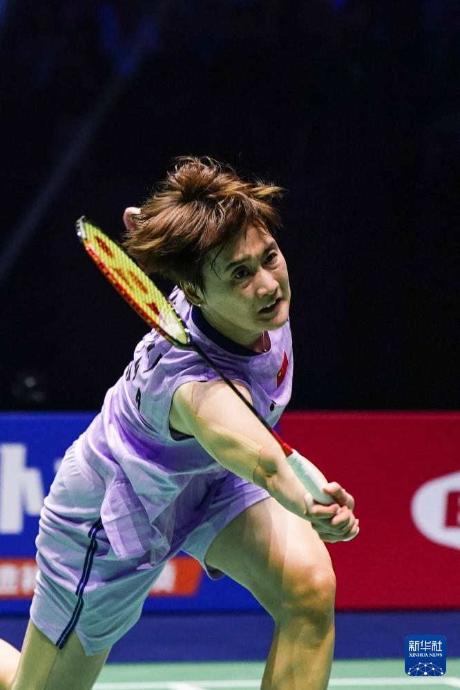 奥纳纳通过 奥纳纳通过