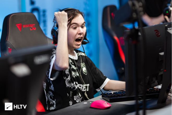 在比赛中适 在比赛中适