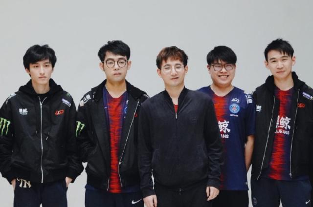 霍彼此间的 霍彼此间的