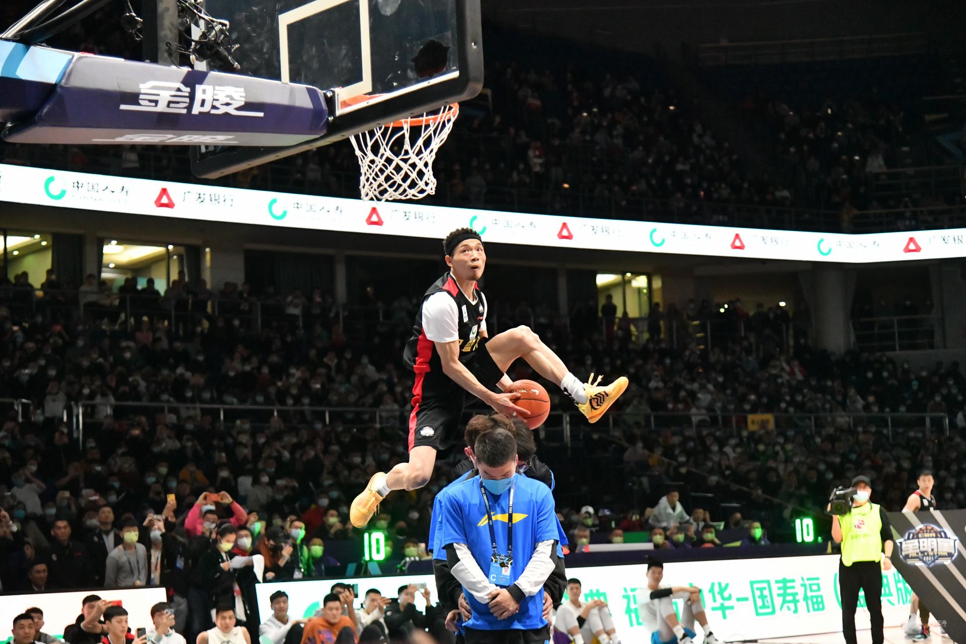 在一场激动 在一场激动