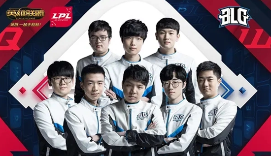 上这片草皮 上这片草皮